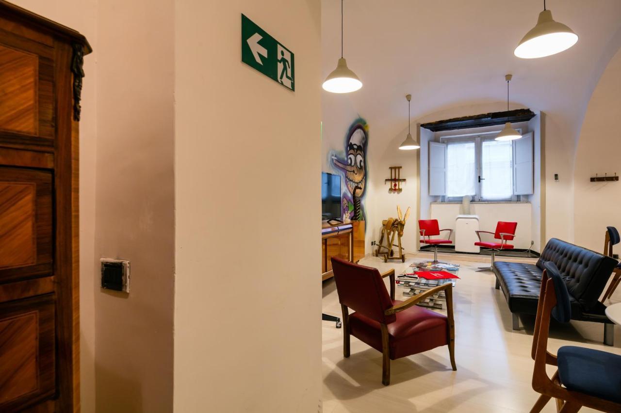 A Palazzo Berio Apartment Naples